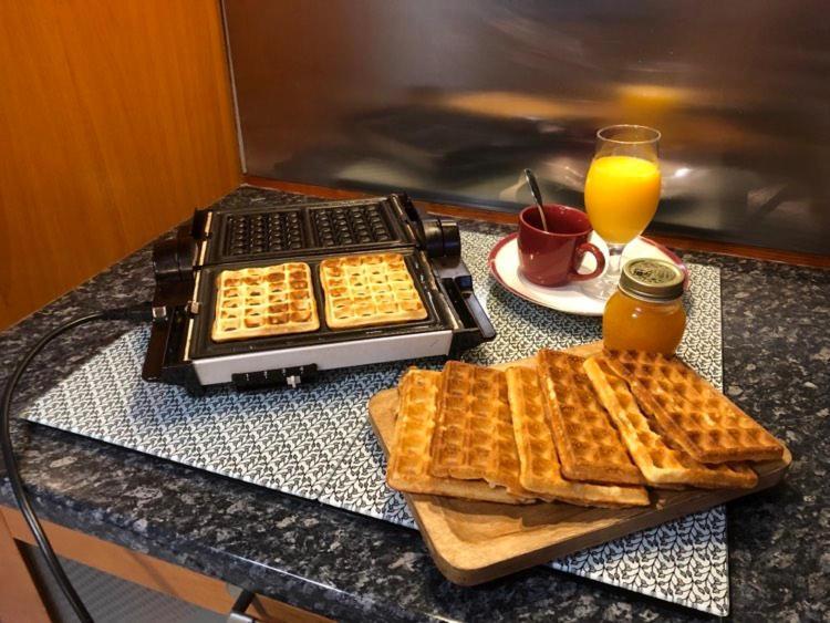 A La Marc'Quize Chambres D'Hotes, Petit Dejeuner Compris, Avec Piscine A Debordement En Exterieur, Bain Nordique A 38 Degres En Prestation Supplement Sur Reservation Horaire Anticipee 1 Place De Parking Gratuite Sur Place Mouxy Екстериор снимка