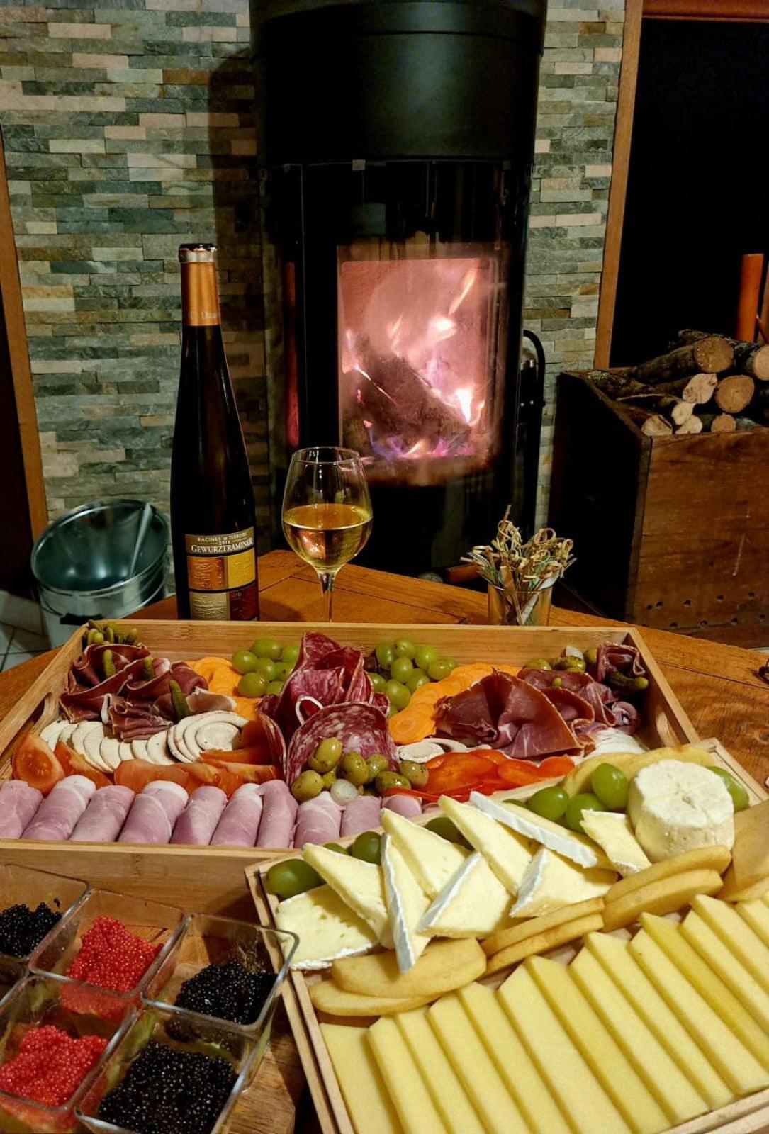 A La Marc'Quize Chambres D'Hotes, Petit Dejeuner Compris, Avec Piscine A Debordement En Exterieur, Bain Nordique A 38 Degres En Prestation Supplement Sur Reservation Horaire Anticipee 1 Place De Parking Gratuite Sur Place Mouxy Екстериор снимка