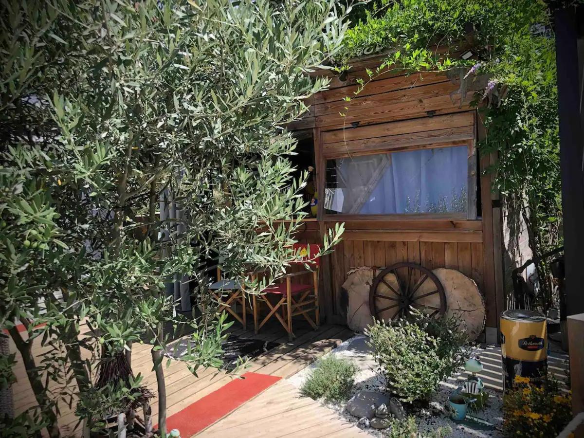A La Marc'Quize Chambres D'Hotes, Petit Dejeuner Compris, Avec Piscine A Debordement En Exterieur, Bain Nordique A 38 Degres En Prestation Supplement Sur Reservation Horaire Anticipee 1 Place De Parking Gratuite Sur Place Mouxy Екстериор снимка