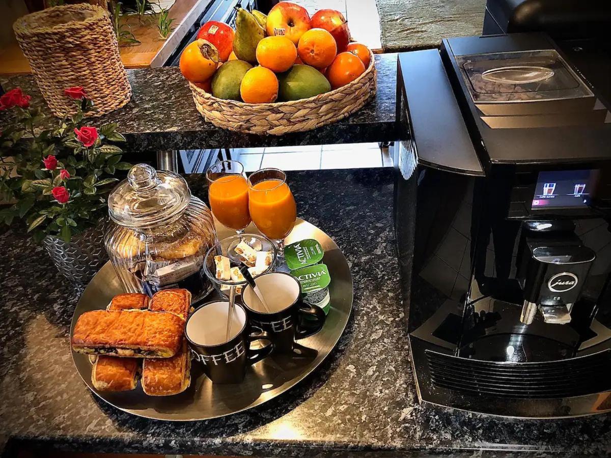 A La Marc'Quize Chambres D'Hotes, Petit Dejeuner Compris, Avec Piscine A Debordement En Exterieur, Bain Nordique A 38 Degres En Prestation Supplement Sur Reservation Horaire Anticipee 1 Place De Parking Gratuite Sur Place Mouxy Екстериор снимка