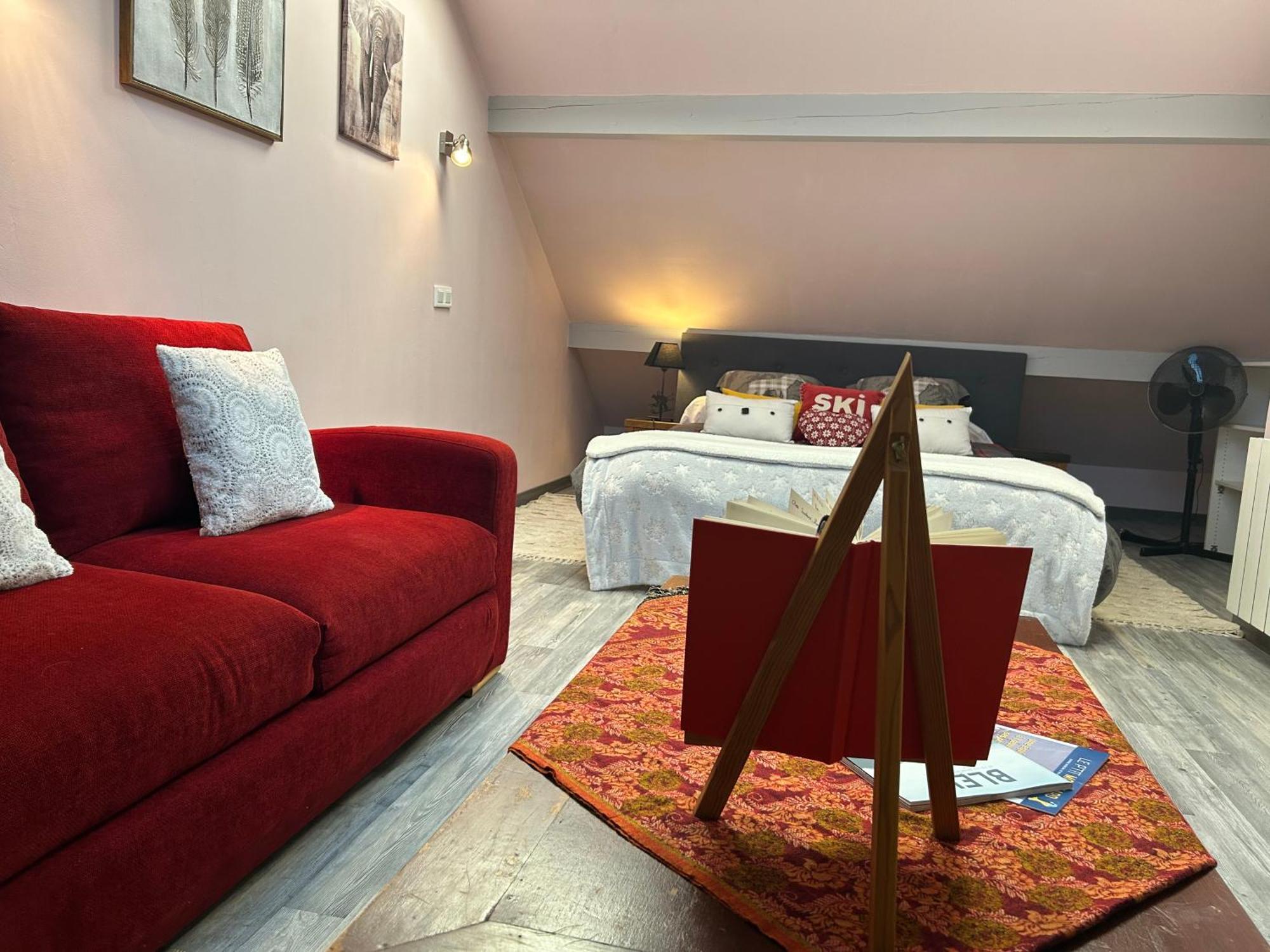 A La Marc'Quize Chambres D'Hotes, Petit Dejeuner Compris, Avec Piscine A Debordement En Exterieur, Bain Nordique A 38 Degres En Prestation Supplement Sur Reservation Horaire Anticipee 1 Place De Parking Gratuite Sur Place Mouxy Екстериор снимка