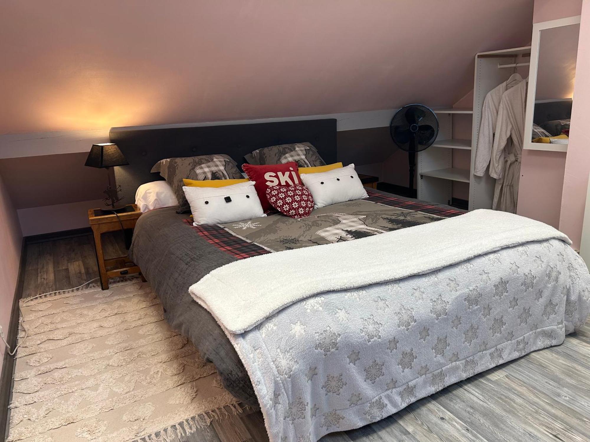 A La Marc'Quize Chambres D'Hotes, Petit Dejeuner Compris, Avec Piscine A Debordement En Exterieur, Bain Nordique A 38 Degres En Prestation Supplement Sur Reservation Horaire Anticipee 1 Place De Parking Gratuite Sur Place Mouxy Екстериор снимка