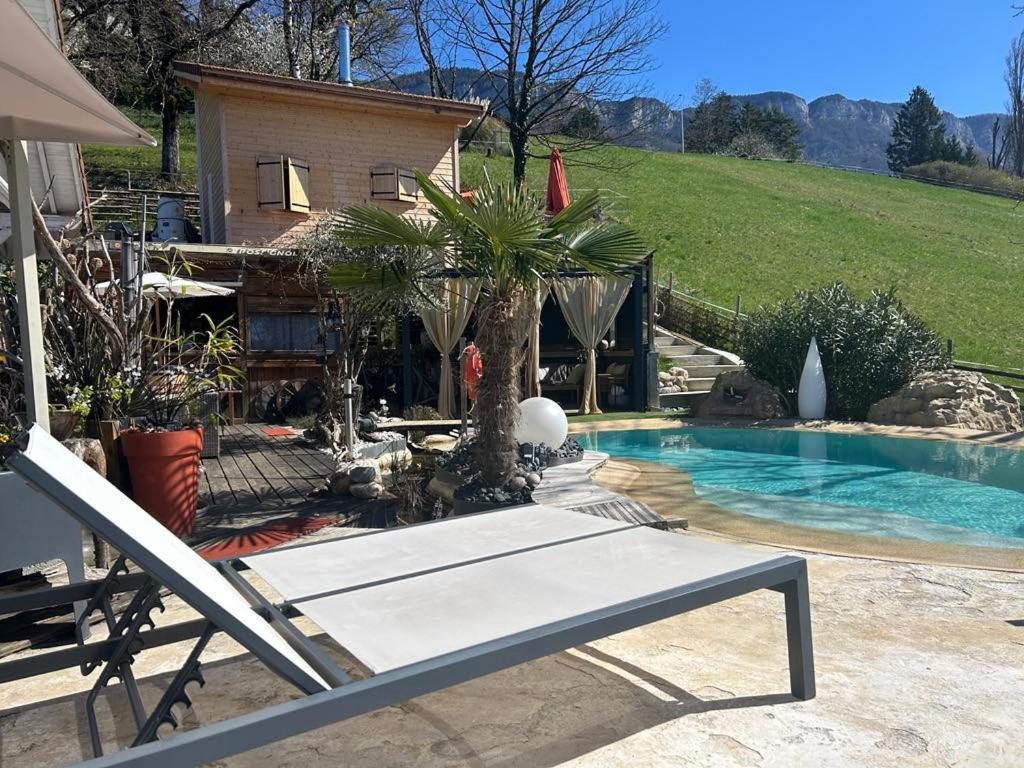 A La Marc'Quize Chambres D'Hotes, Petit Dejeuner Compris, Avec Piscine A Debordement En Exterieur, Bain Nordique A 38 Degres En Prestation Supplement Sur Reservation Horaire Anticipee 1 Place De Parking Gratuite Sur Place Mouxy Екстериор снимка